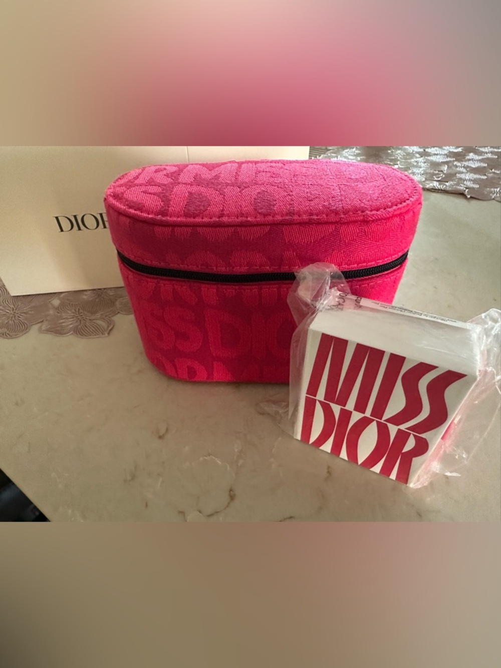 Beautiful DIOR Pink Miss Dior Cosmetic Case & Miss Dior Parfum - Picture 2 of 4